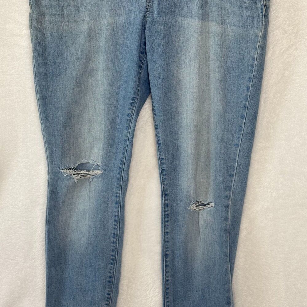 Old Navy The Rock Star Jeans Sz 14 Women's Light‎ Wash Low Rise Denim Distressed - Picture 4 of 16